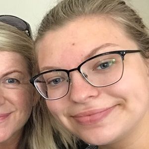 Meet your Posher, Randi